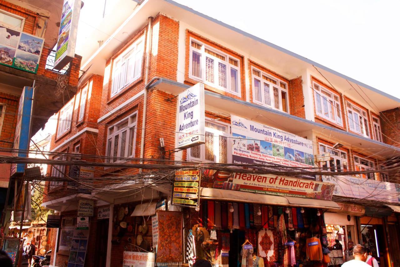 Mountain Backpackers Hostel Катманду Екстер'єр фото