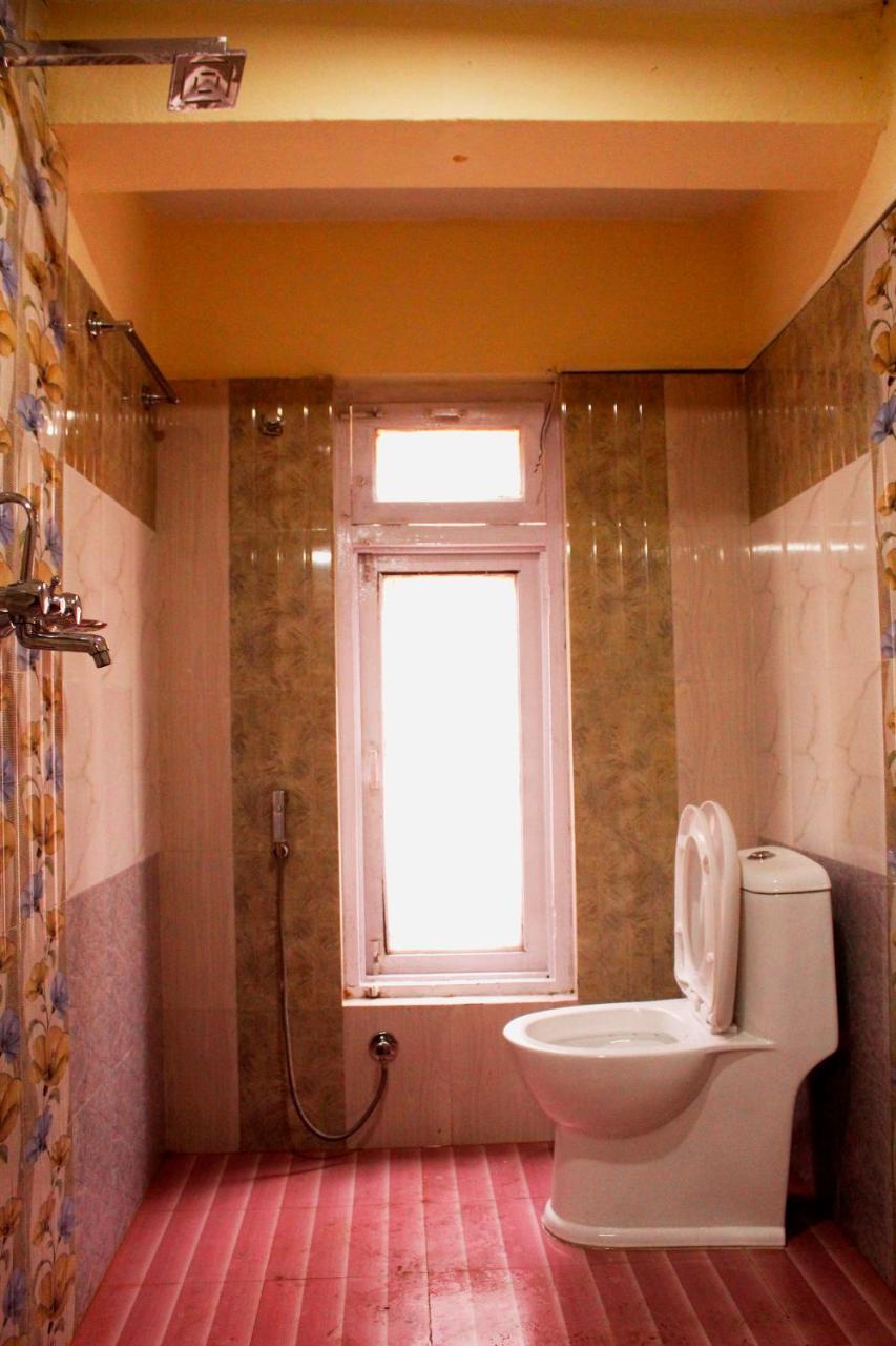 Mountain Backpackers Hostel Катманду Екстер'єр фото