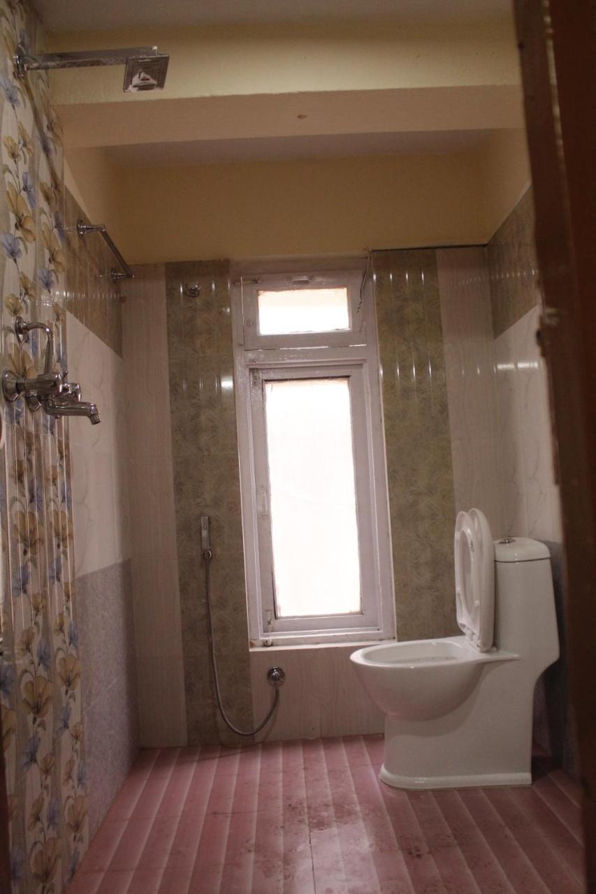 Mountain Backpackers Hostel Катманду Екстер'єр фото