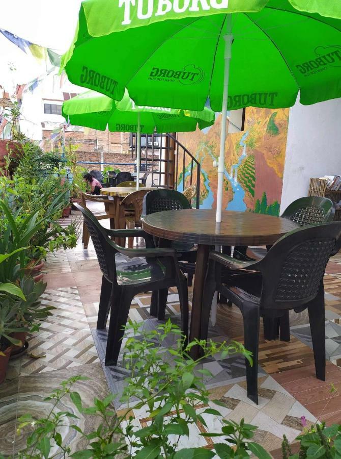 Mountain Backpackers Hostel Катманду Екстер'єр фото